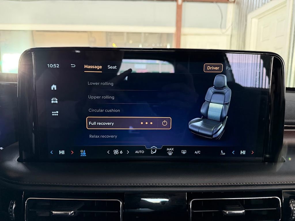 Used 2025 Lincoln Aviator Reserve w/ Equipment Group 201A AWD/4WD image 26