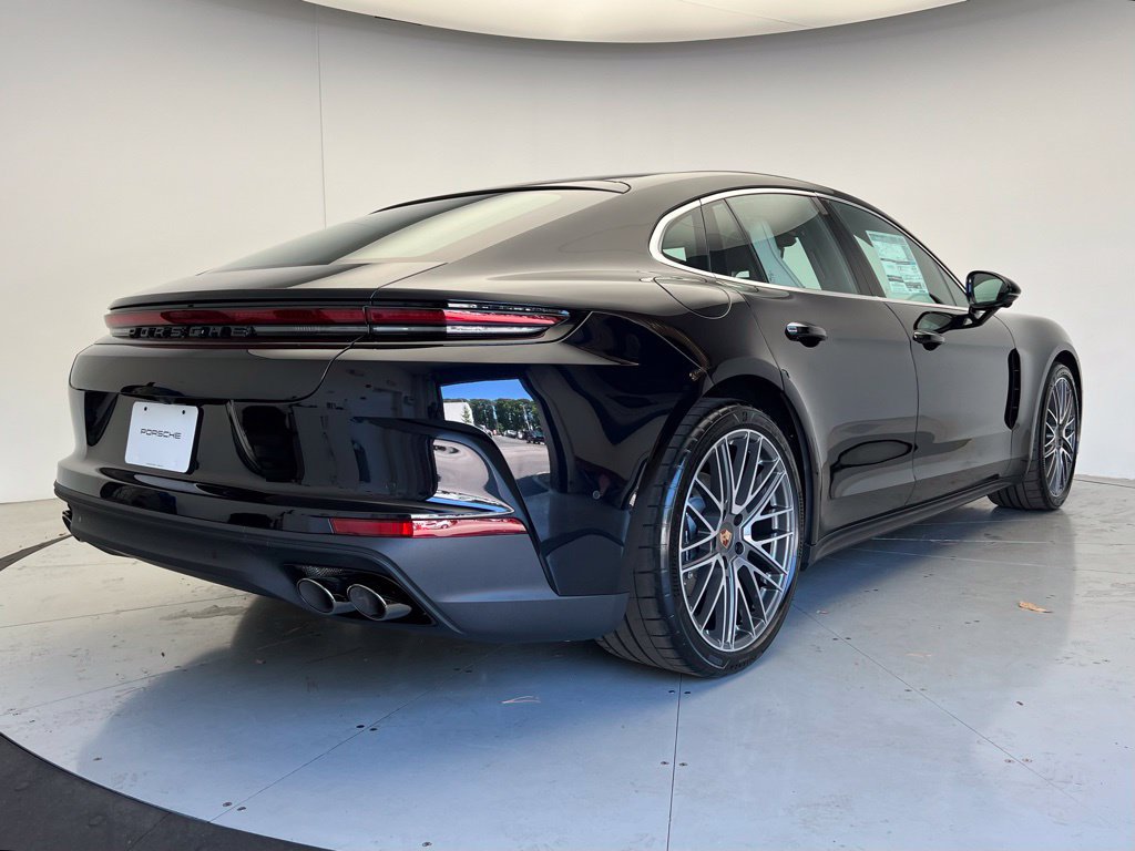 Used 2026 Porsche Panamera RWD image 22