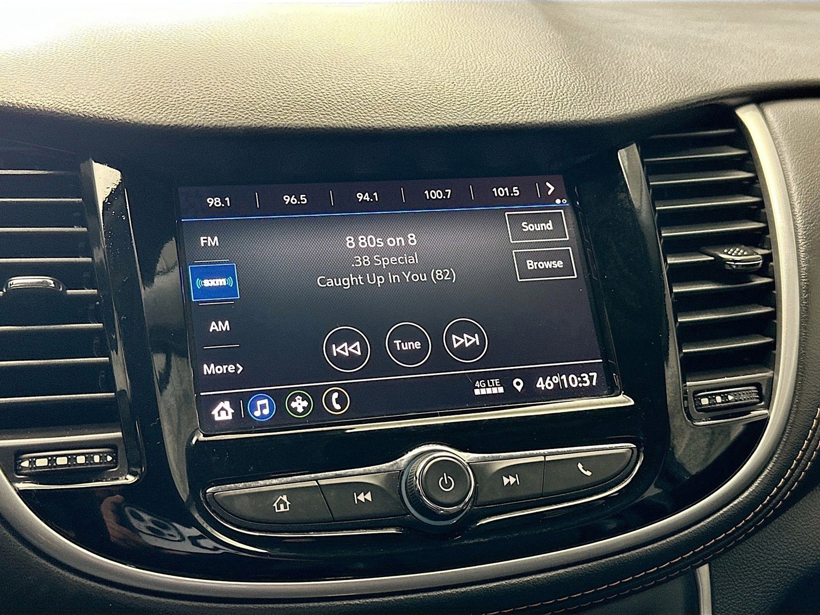 Used 2021 Chevrolet Trax LT image 10