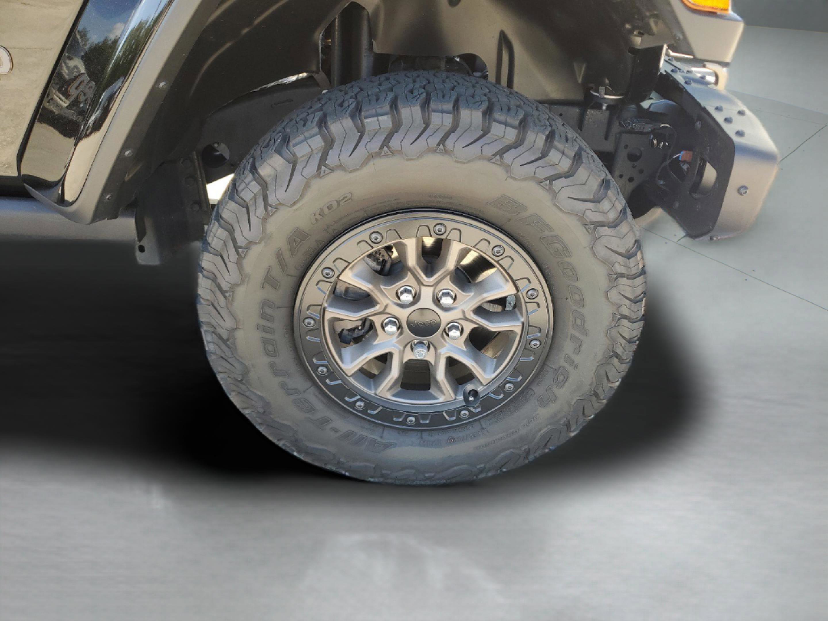 Certified 2023 Jeep Wrangler Unlimited Rubicon 392 w/ Trailer Tow Package AWD/4WD image 29