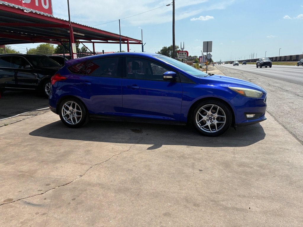 Used 2015 Ford Focus SE w/ Equipment Group 201A FWD image 12