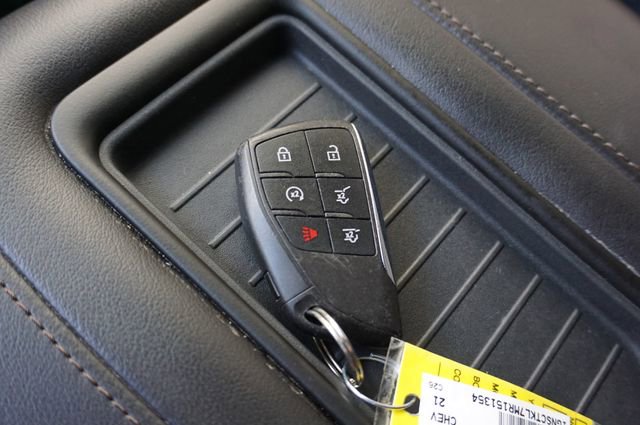 Used 2021 Chevrolet Tahoe High Country w/ Premium Package image 22