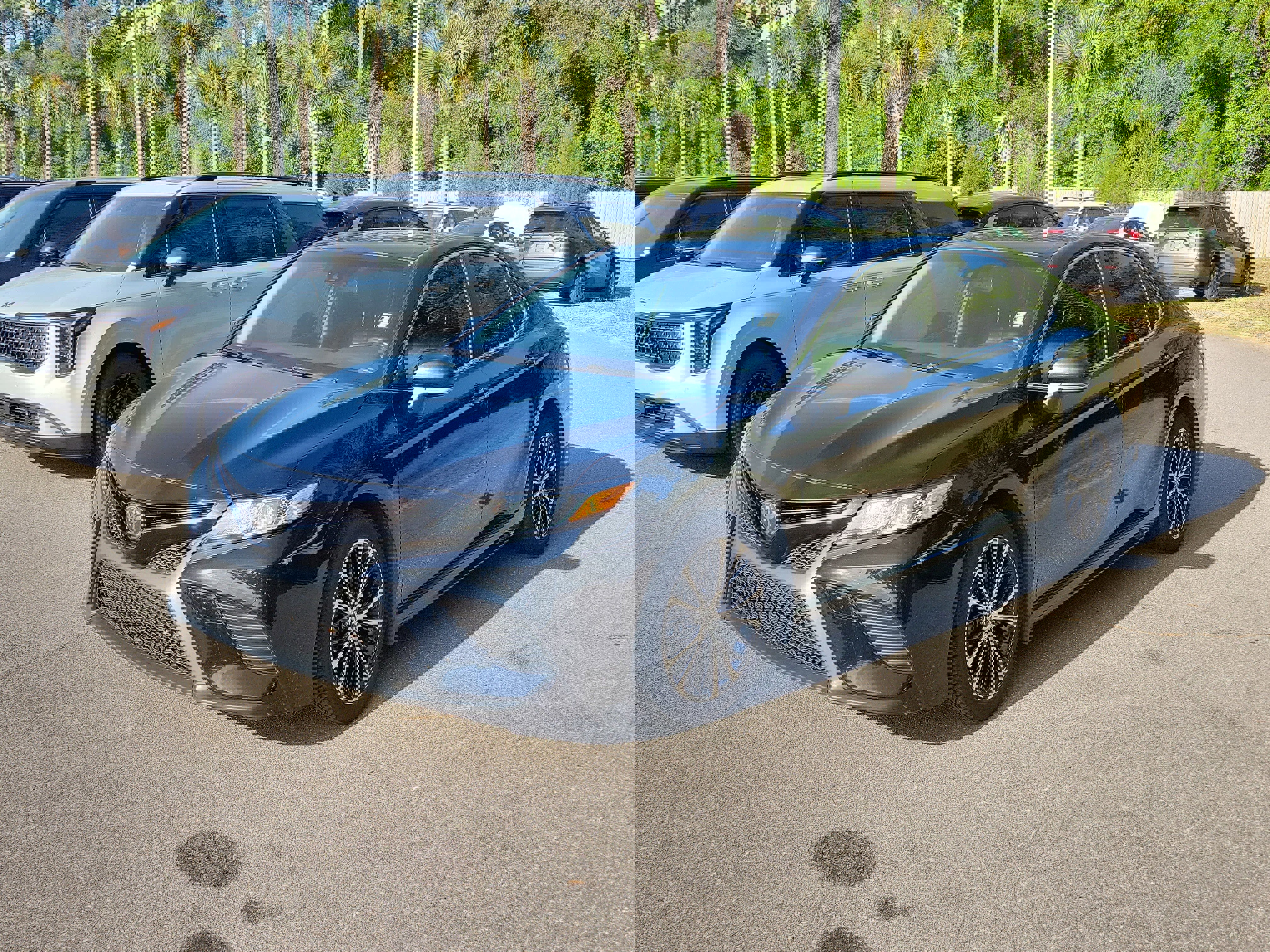 Used 2018 Toyota Camry SE w/ Convenience Package image 3