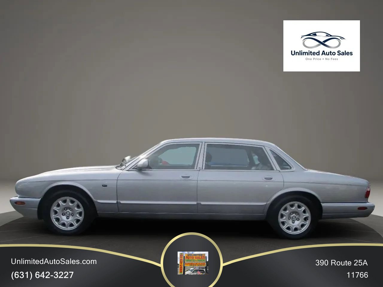Used 2001 Jaguar XJ8 RWD image 4