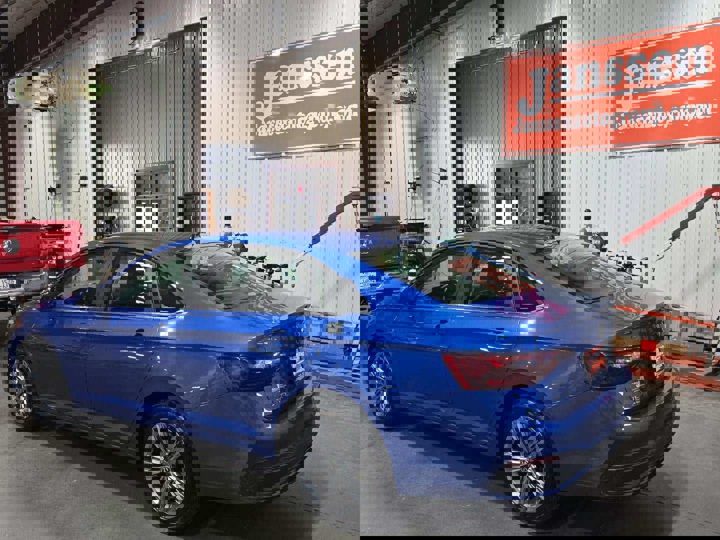 Used 2024 Volkswagen Jetta SE image 3