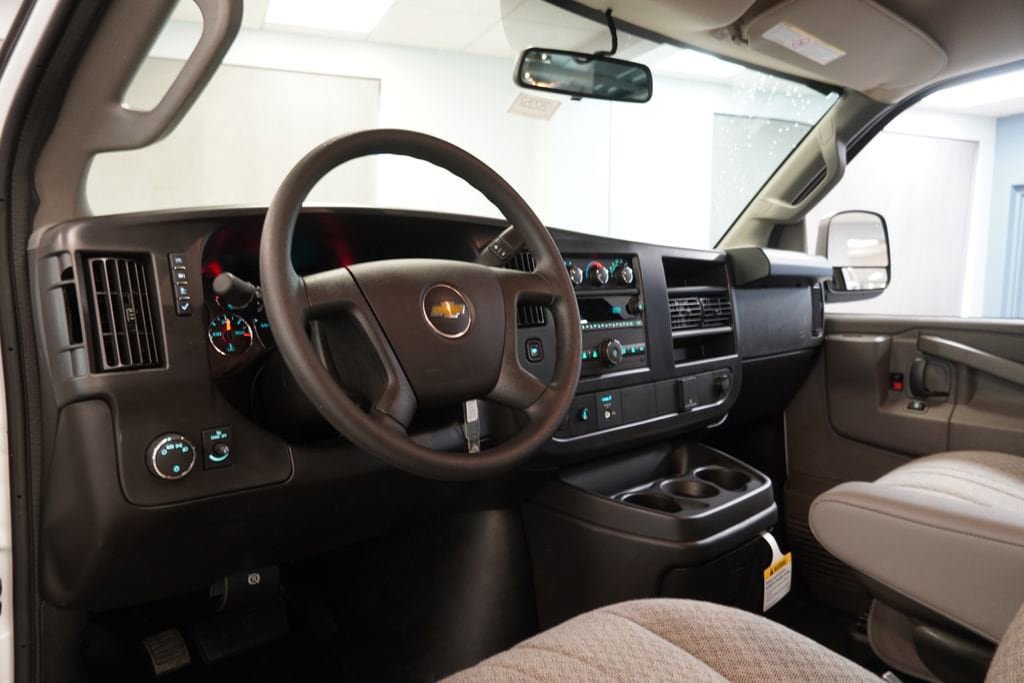 New 2026 Chevrolet Express 2500 RWD image 5
