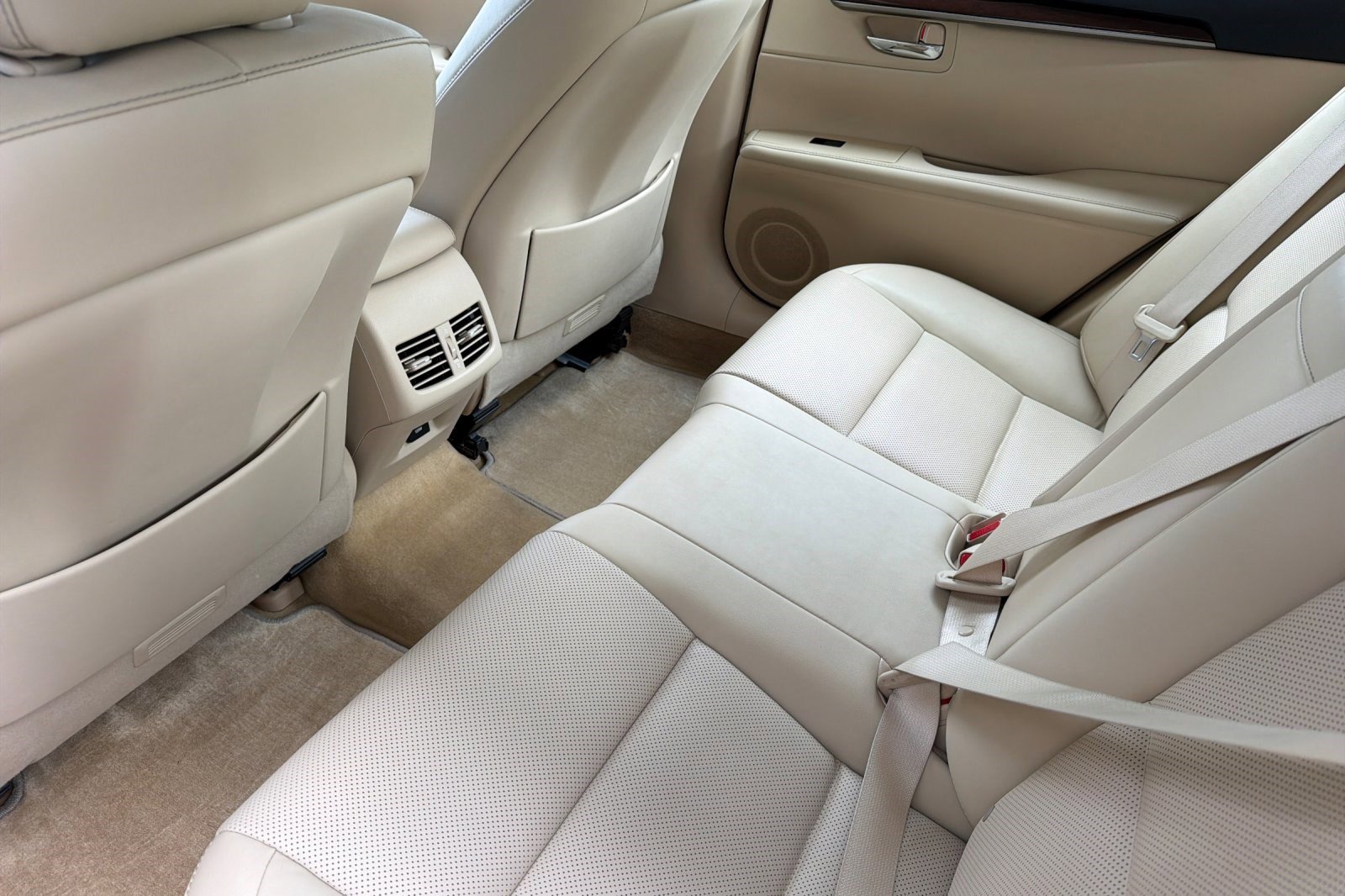 Used 2014 Lexus ES 350 w/ Premium Package FWD image 15