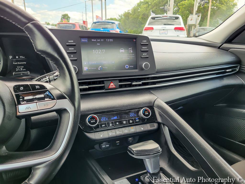 Used 2022 Hyundai Elantra SEL FWD image 23