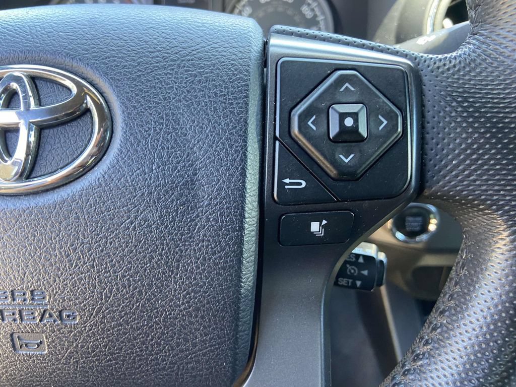 Used 2016 Toyota Tacoma TRD Sport w/ Towing Package RWD image 33