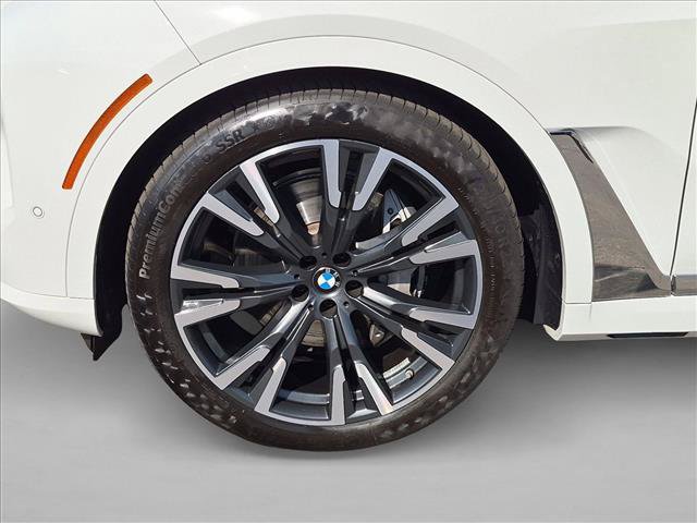 Used 2026 BMW X7 xDrive40i w/ Premium Package AWD/4WD image 25
