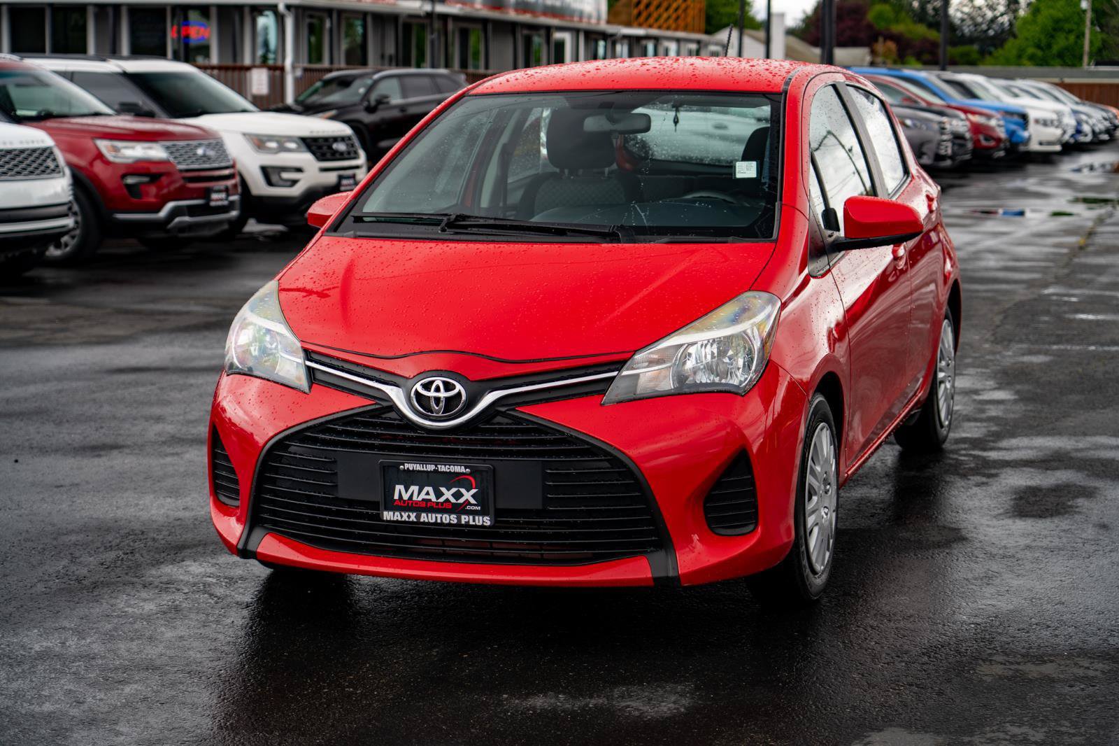 Used 2015 Toyota Yaris L FWD image 4