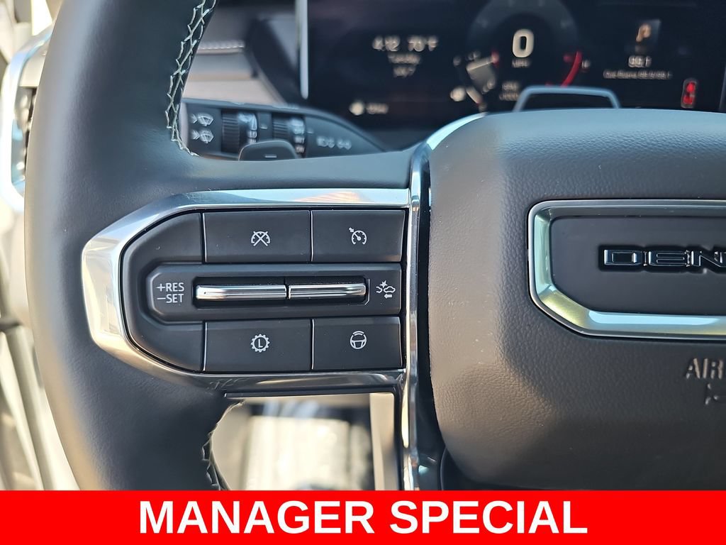 Used 2024 GMC Acadia Denali w/ Super Cruise Package FWD image 18