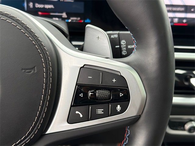 Used 2025 BMW X7 M60i image 27