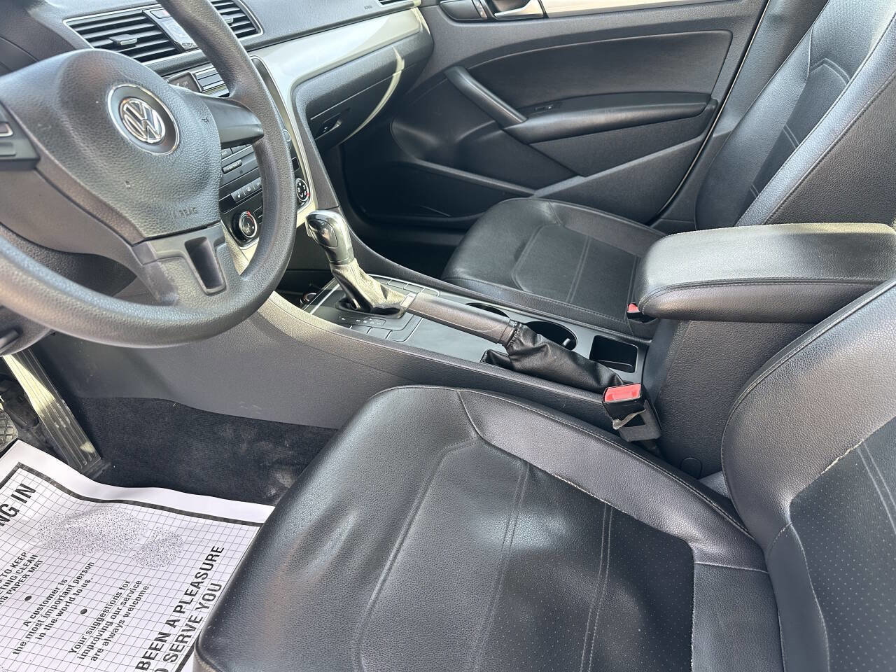 Used 2013 Volkswagen Passat S image 3