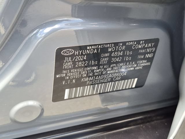 Used 2025 Hyundai Ioniq 6 SE RWD image 25