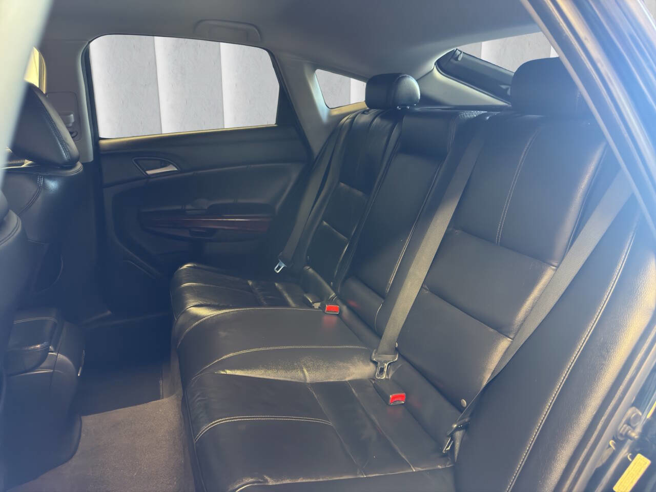 Used 2011 Honda Crosstour EX-L image 11