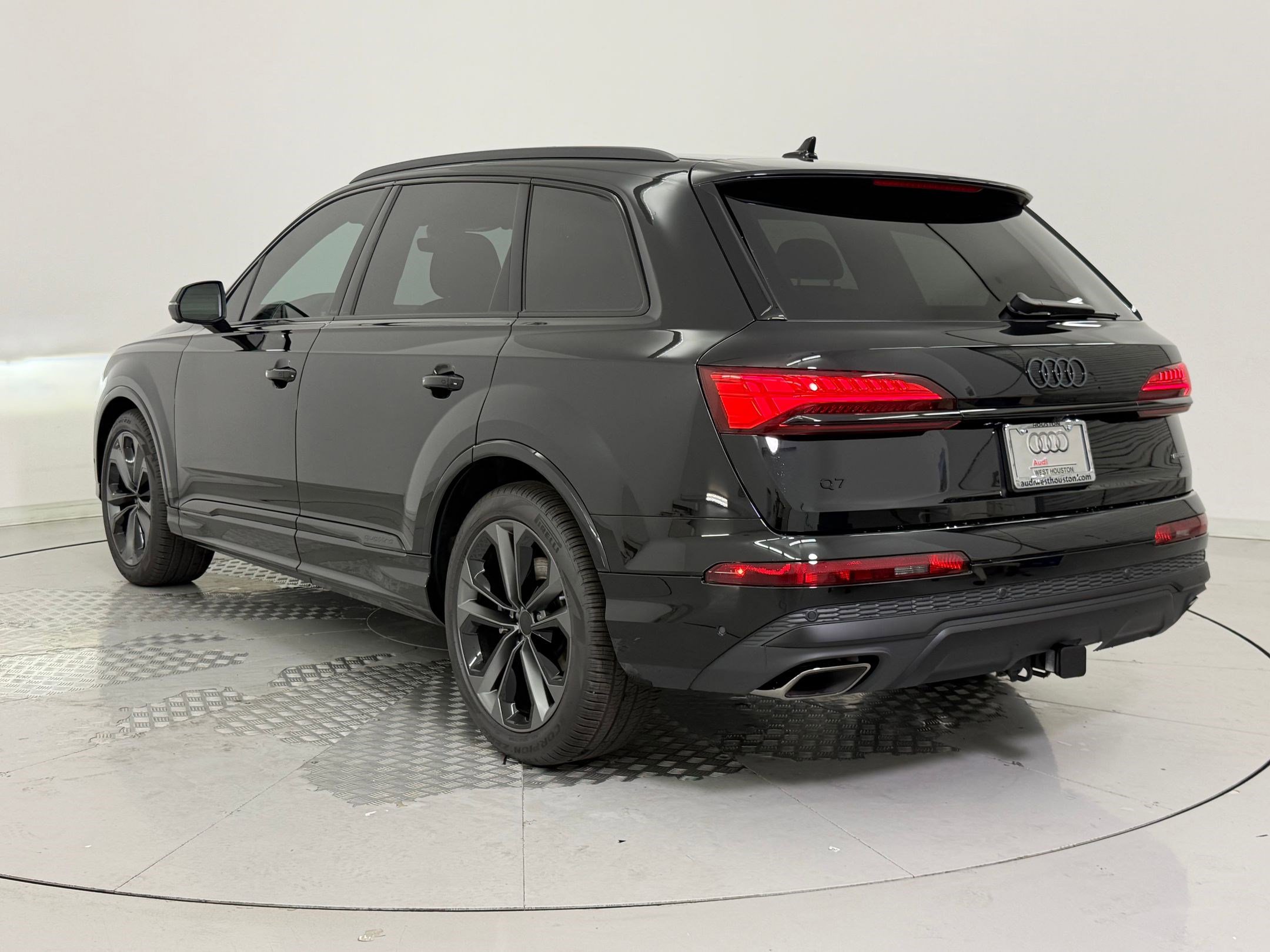 New 2026 Audi Q7 Premium Plus AWD/4WD image 3