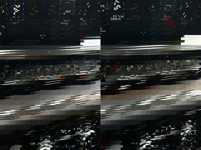 Used 2023 GMC Sierra 1500 SLT w/ SLT Premium Plus Package image 20