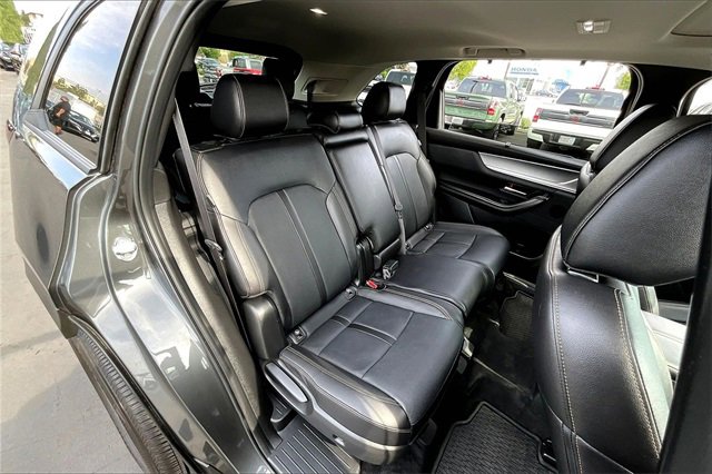 Used 2025 MAZDA CX-90 3.3 Turbo w/ Preferred Package image 25