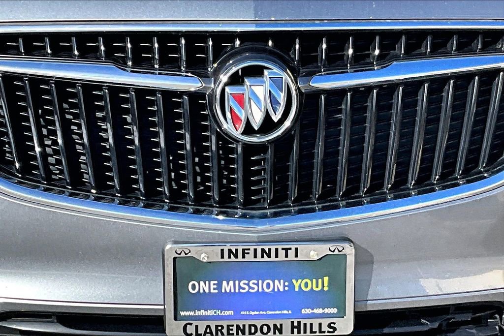 Used 2018 Buick Enclave Essence image 12