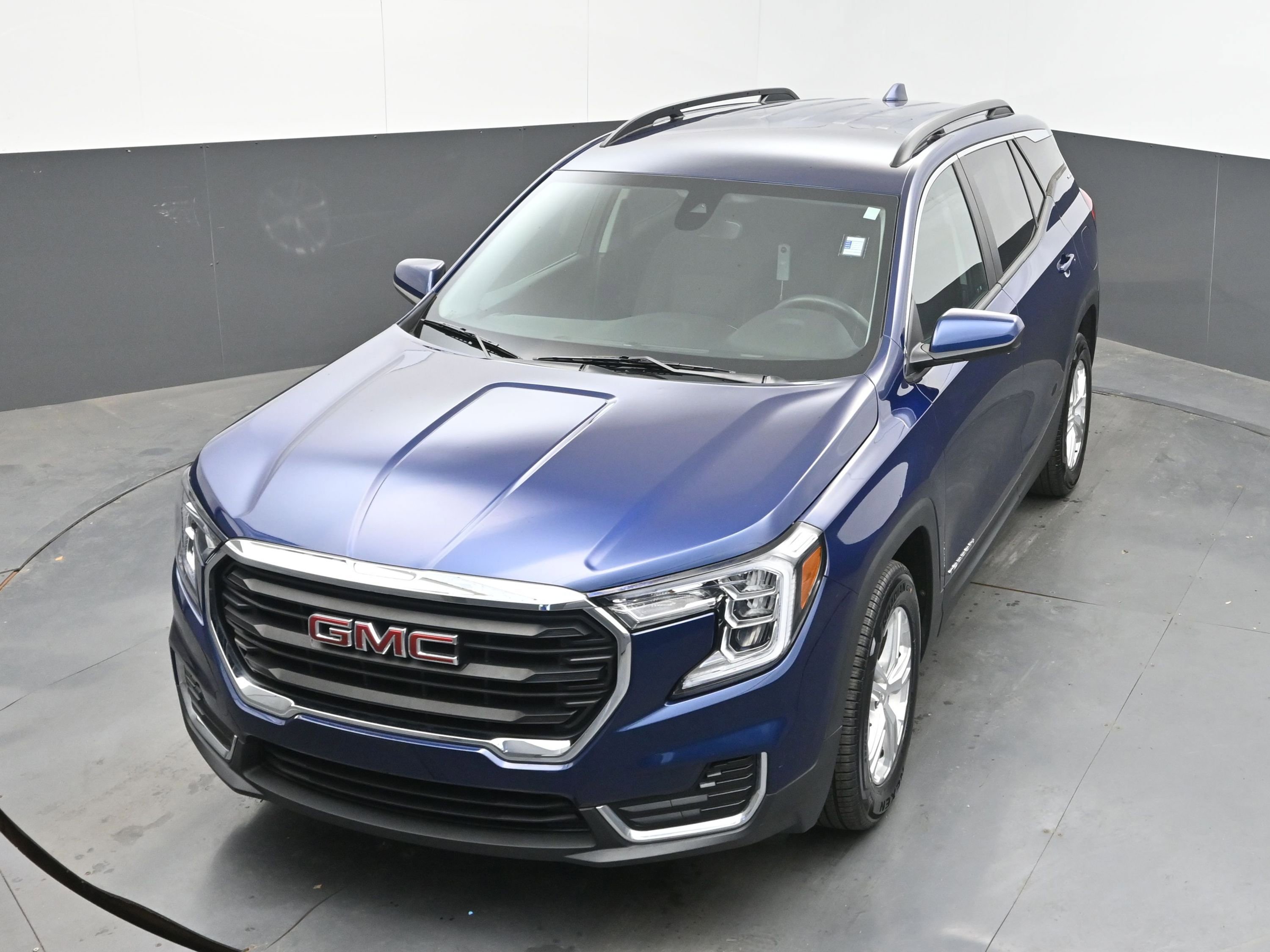 Certified 2022 GMC Terrain SLE w/ Driver Convenience Package FWD image 33