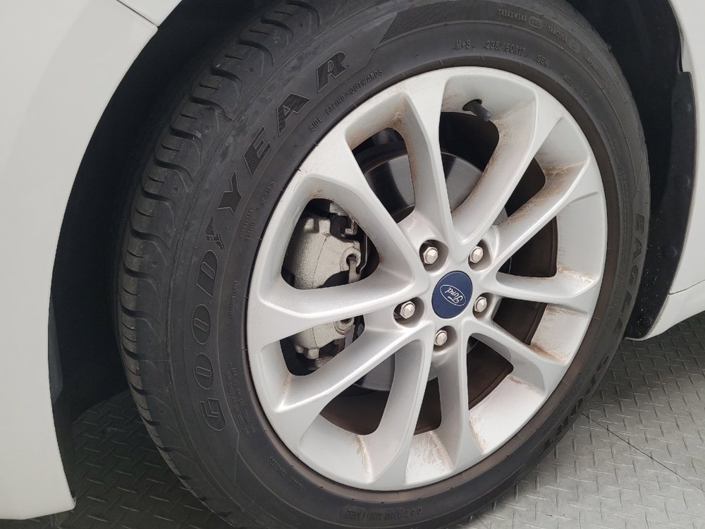 Used 2019 Ford Fusion SE image 31