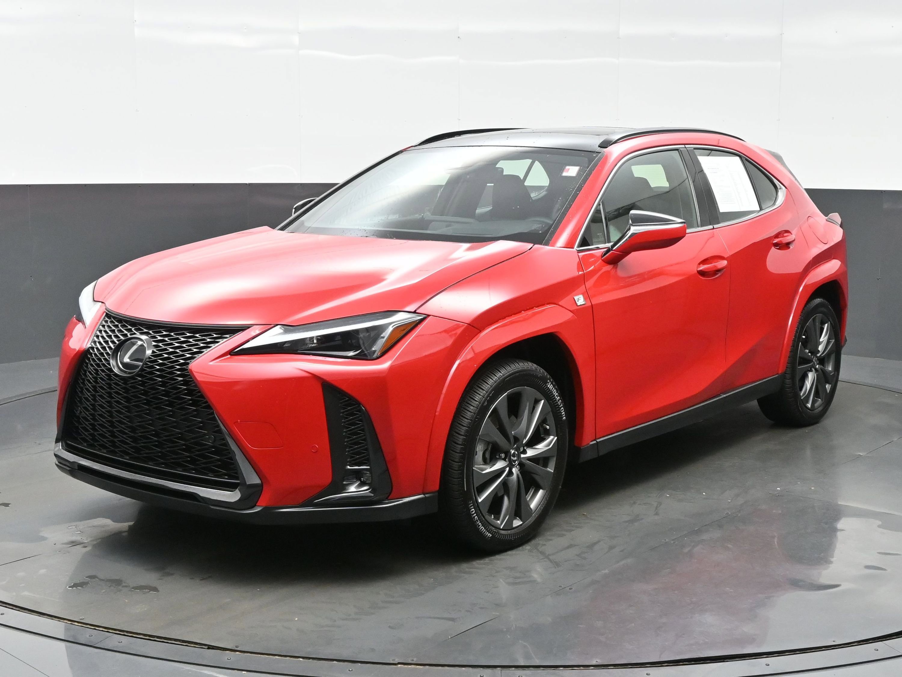 Used 2023 Lexus UX 250h F Sport image 2