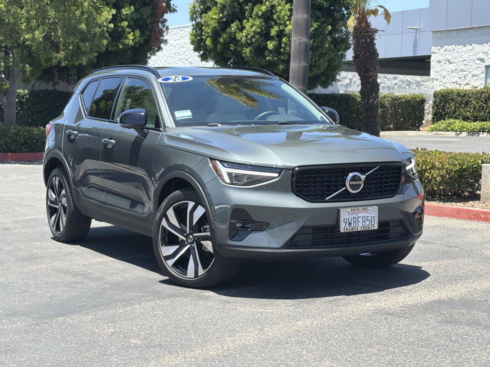Used 2026 Volvo XC40 B5 Ultra w/ Climate Package AWD/4WD video 1