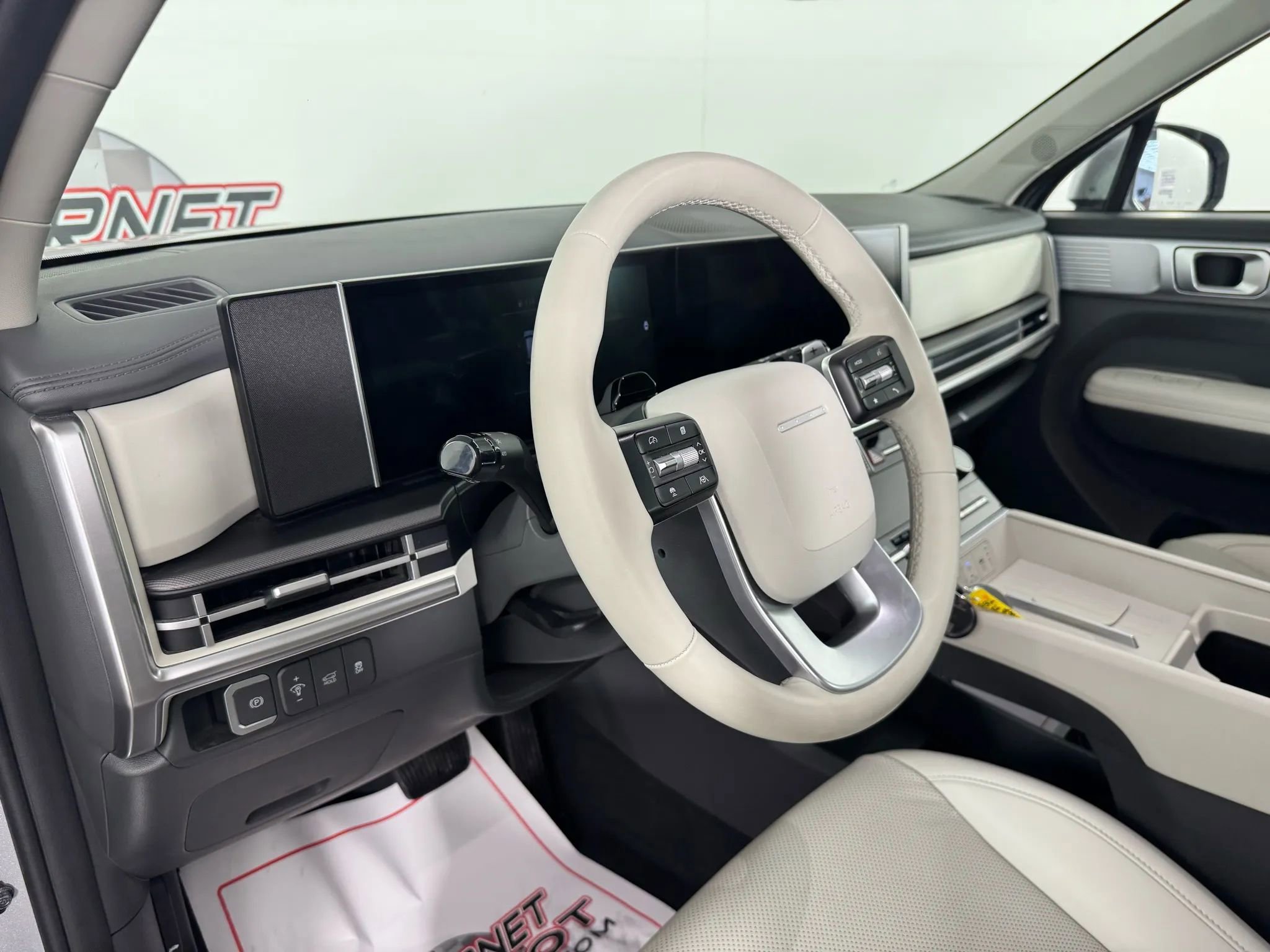 Used 2026 Hyundai Santa Fe SEL image 10