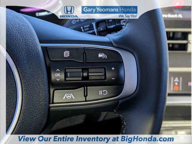 Used 2025 Kia Sportage EX w/ Premium Package image 31