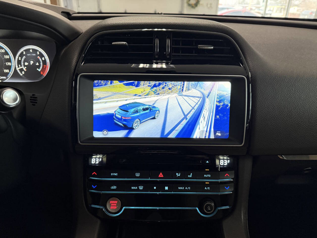 Used 2017 Jaguar F-PACE Prestige image 16