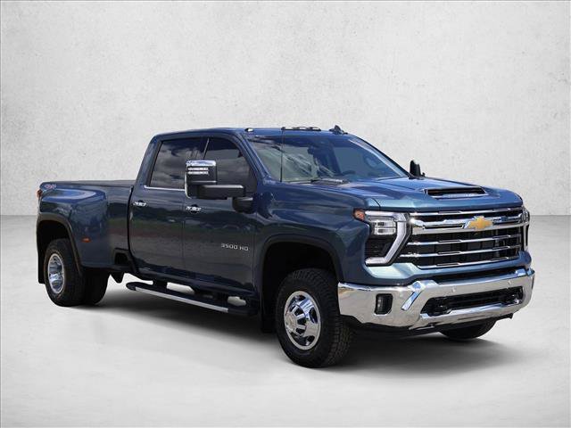 Used 2025 Chevrolet Silverado 3500 LTZ w/ LTZ Plus Package AWD/4WD image 3