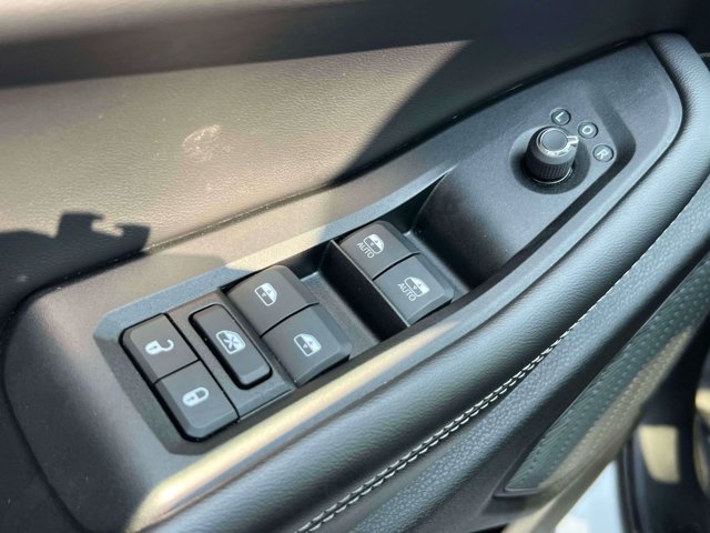 Used 2023 Jeep Grand Cherokee L Limited AWD/4WD image 16