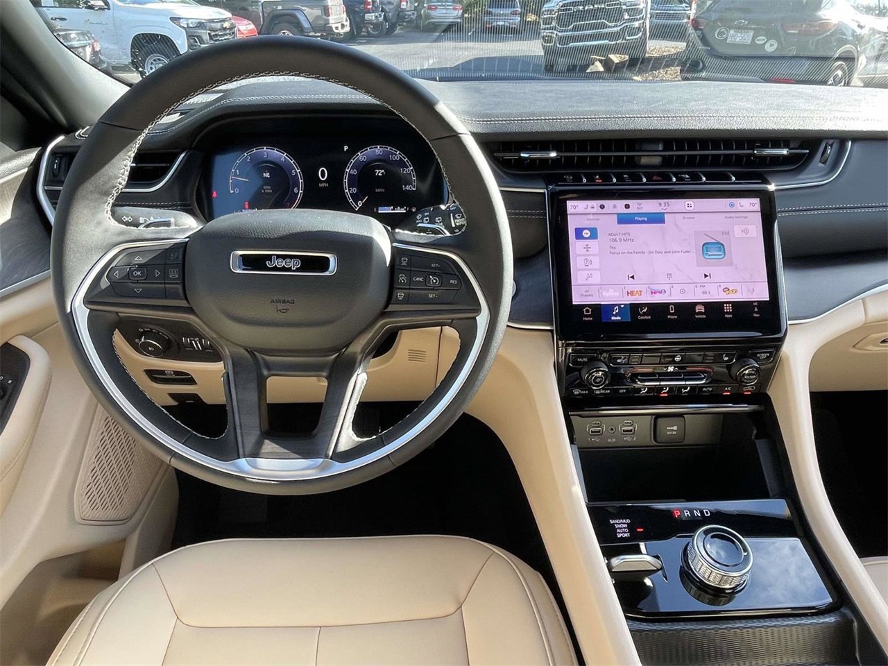 New 2025 Jeep Grand Cherokee L Limited w/ Black Appearance Package image 11