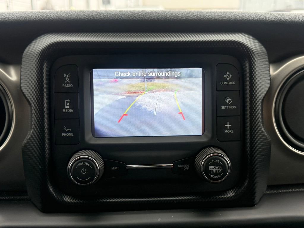 Used 2019 Jeep Wrangler Sport image 23