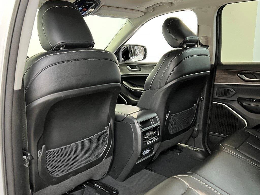 Used 2024 Jeep Grand Cherokee Limited 4xe image 23