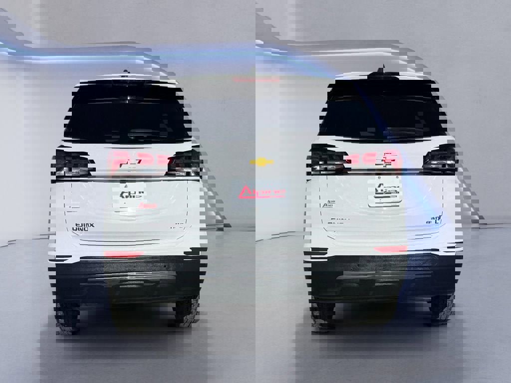 Used 2024 Chevrolet Equinox LT image 4