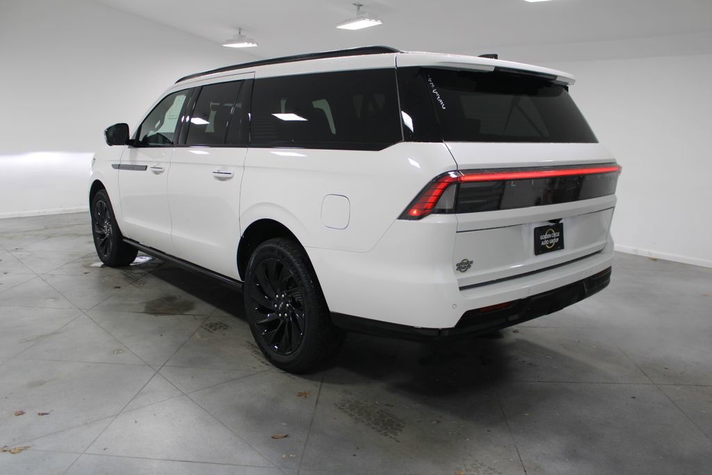 New 2025 Lincoln Navigator L Reserve w/ Jet Appearance Package image 6