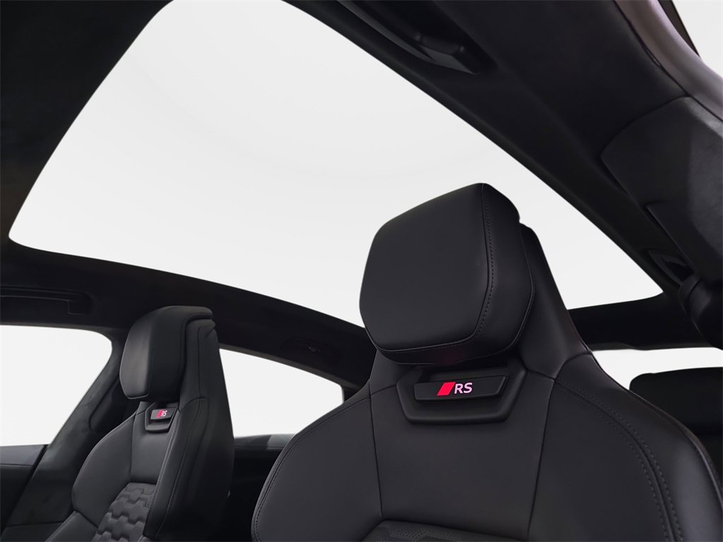 New 2025 Audi RS e-tron GT performance image 29