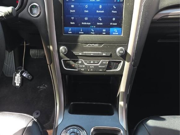 Used 2020 Ford Fusion SEL FWD image 7