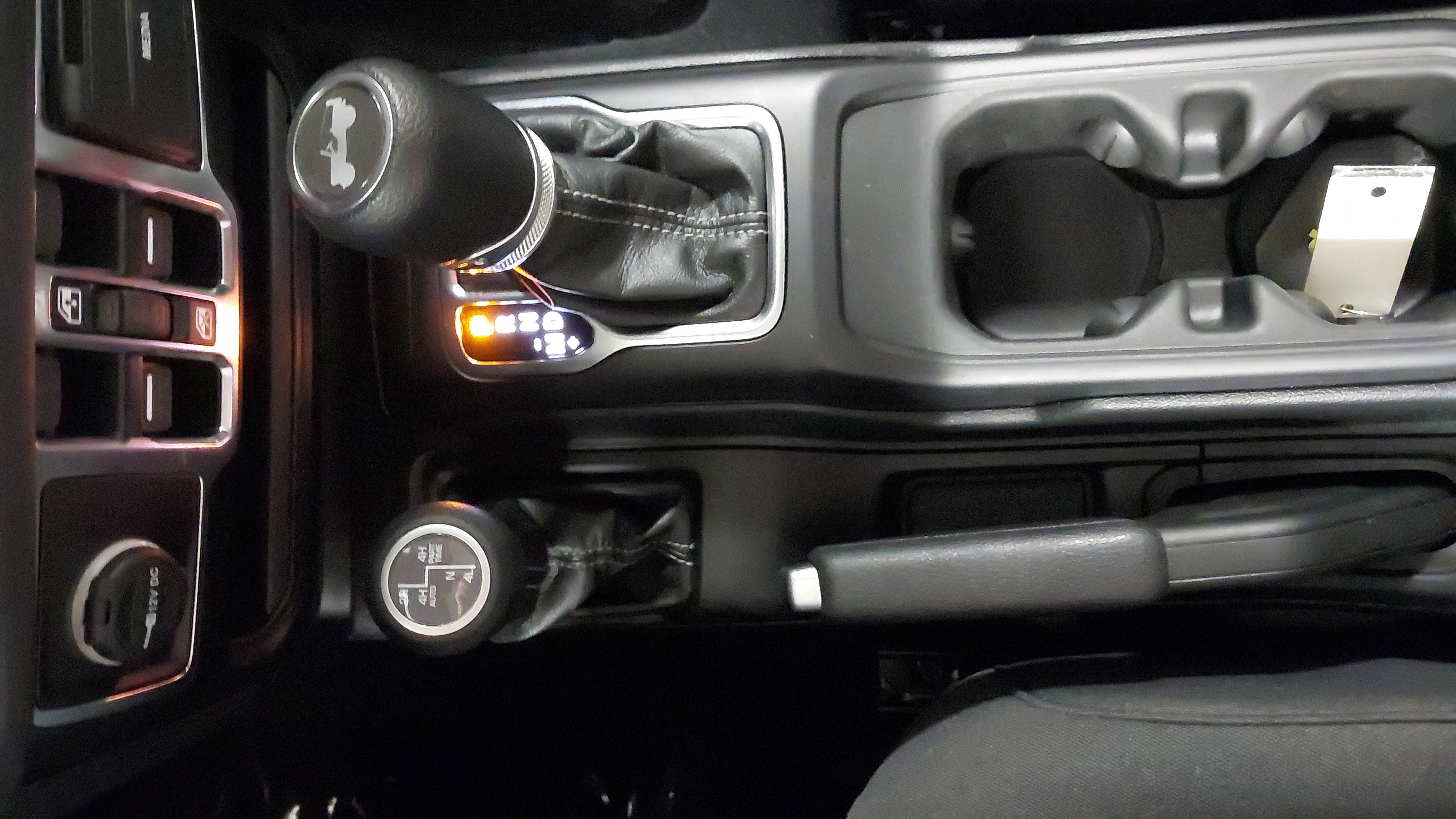 Used 2024 Jeep Wrangler Sahara w/ Technology Group image 21