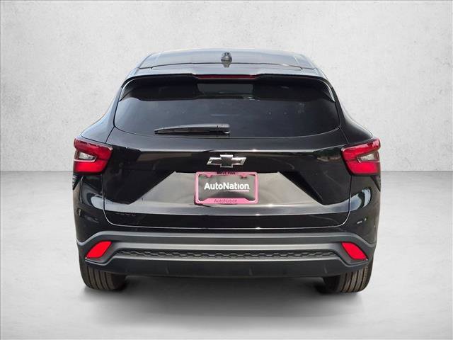 New 2026 Chevrolet Trax LS w/ LS Convenience Package FWD image 8