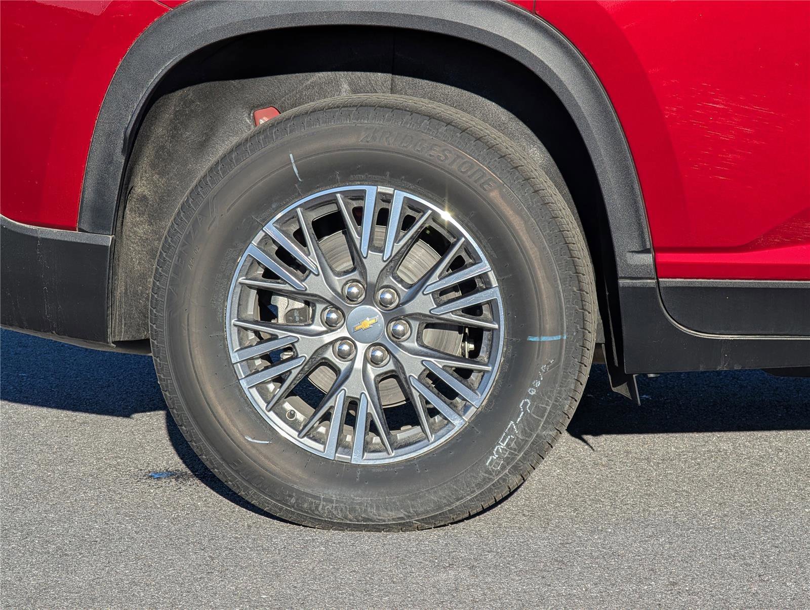 New 2026 Chevrolet Traverse LT image 5