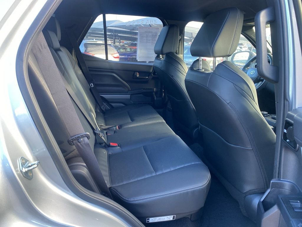 Used 2025 Toyota 4Runner TRD Off-Road Premium image 11