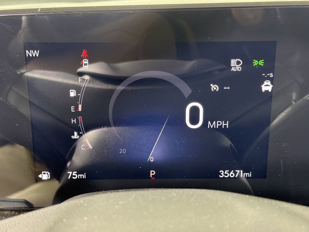 Used 2024 Buick Encore GX Sport Touring image 25