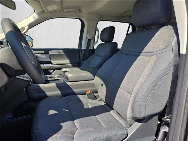 New 2025 Ford Expedition Max Active image 4