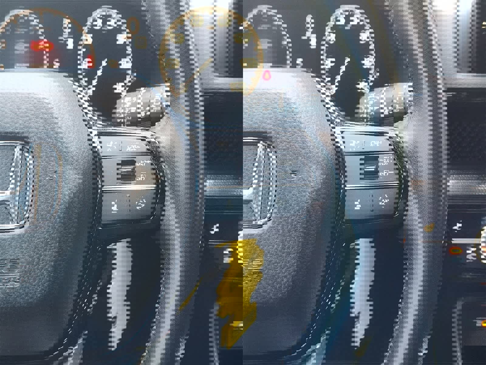 Used 2025 Honda CR-V EX-L image 28