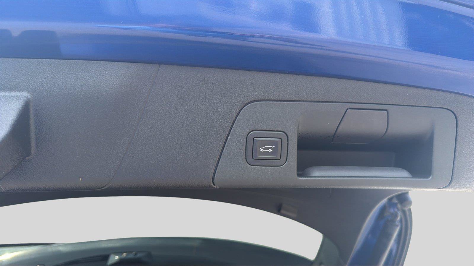 Used 2024 Buick Envision Avenir AWD/4WD image 21