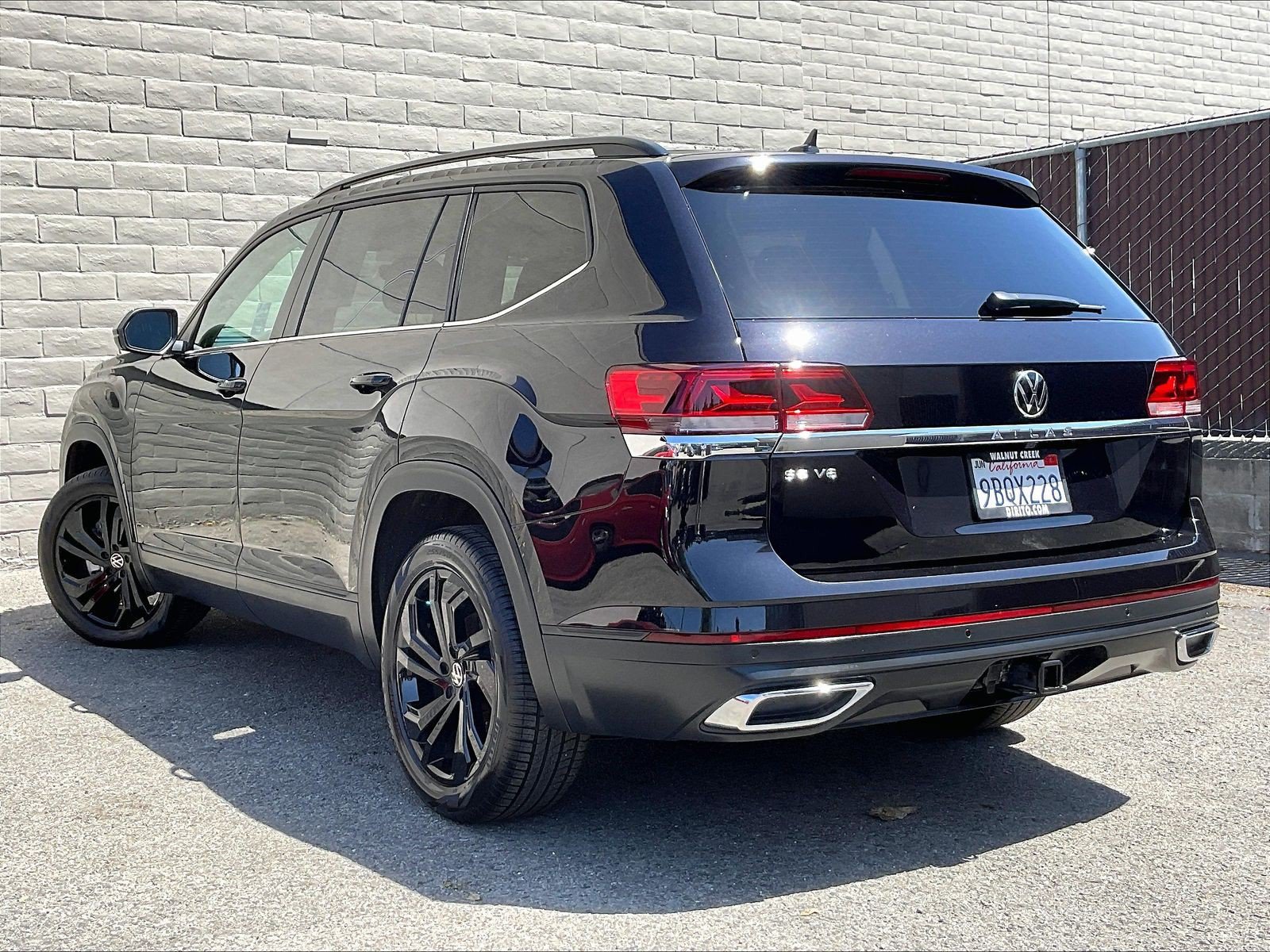 Certified 2022 Volkswagen Atlas SE w/ Panoramic Sunroof Package FWD image 10