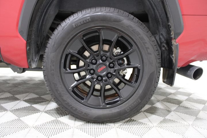 Used 2025 Toyota Tundra Platinum w/ TRD Off-Road Package AWD/4WD image 52
